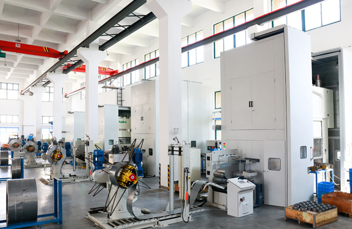 如何评估一家智能传动设备公司的技术研发与制造实力？